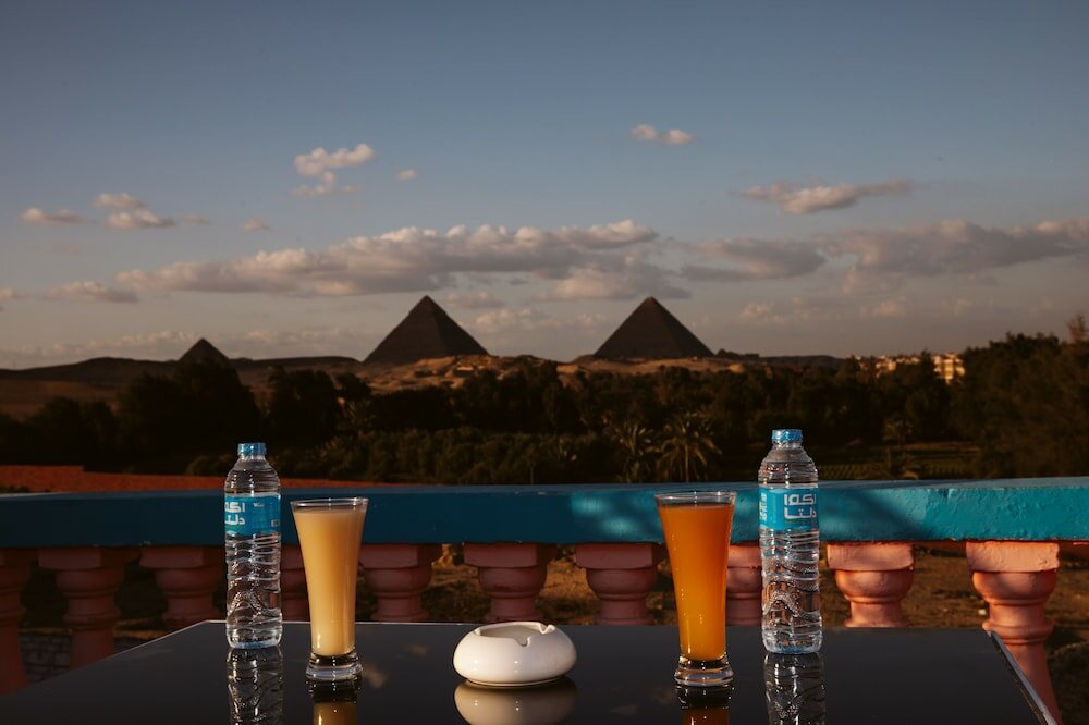 Фото Heru Pyramids View Hotel
