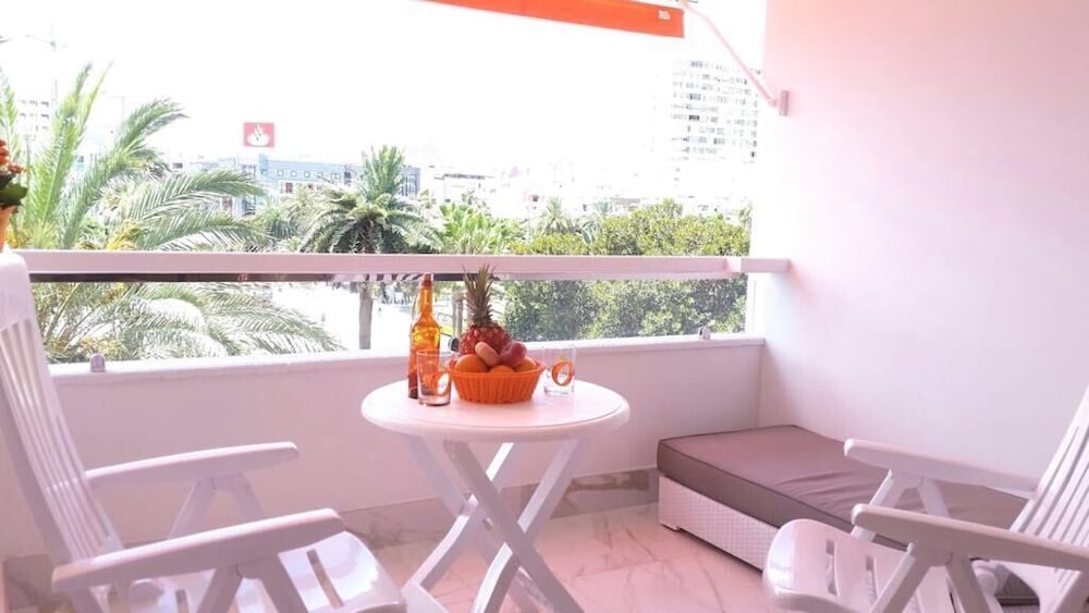 Фото Santa Catalina Beach Flat by Canary365