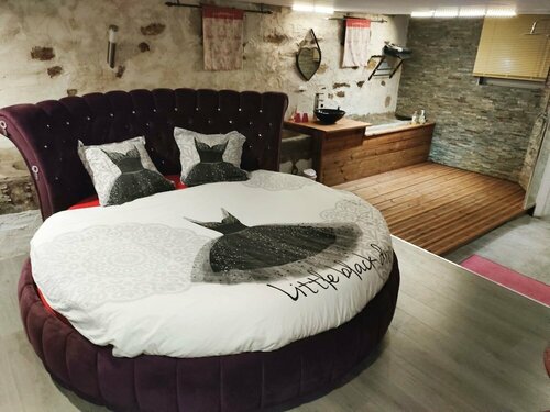 Гостиница Domaine de Cyrcé в Монлюсоне