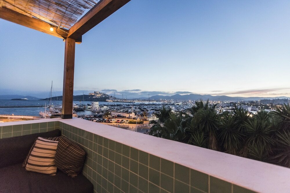 Фото Mikasa Ibiza Boutique Hotel