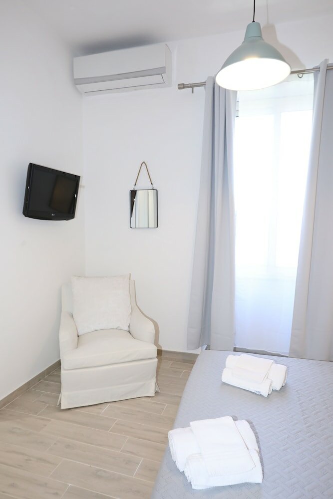 Фото Unique Luxury Apartment and Rooms