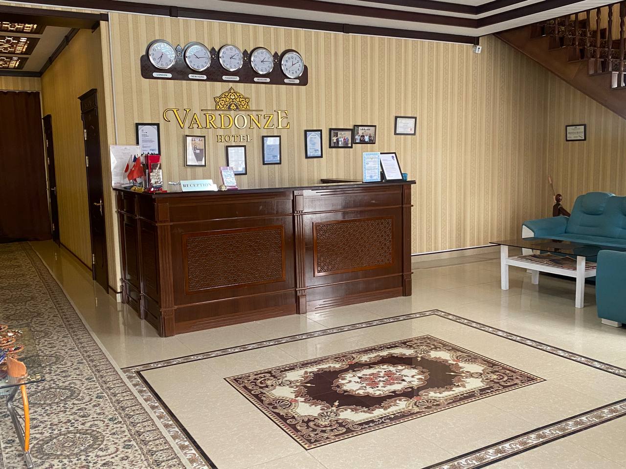 Фото отеля 2