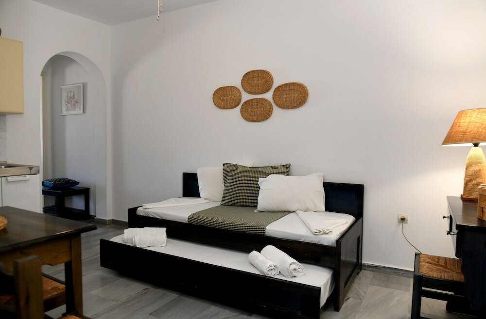 Фото Dryades Family Hotel