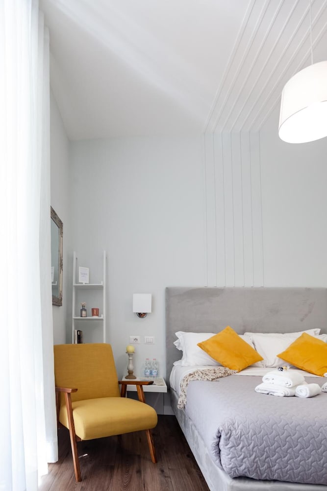 Фото Eighty Four Luxury Rooms