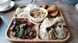 Kalmyk Kitchen 1 (Elista, ulitsa Sukhe-Batora, 9) ، مقهى