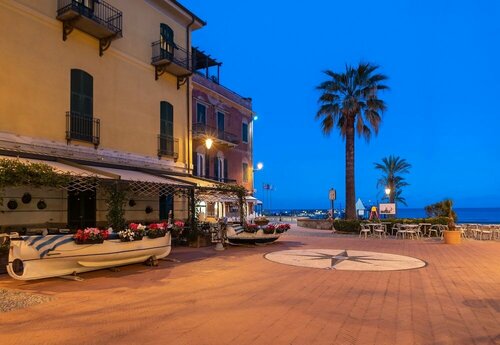 Гостиница Villa Monte Enrico в Вентимилии
