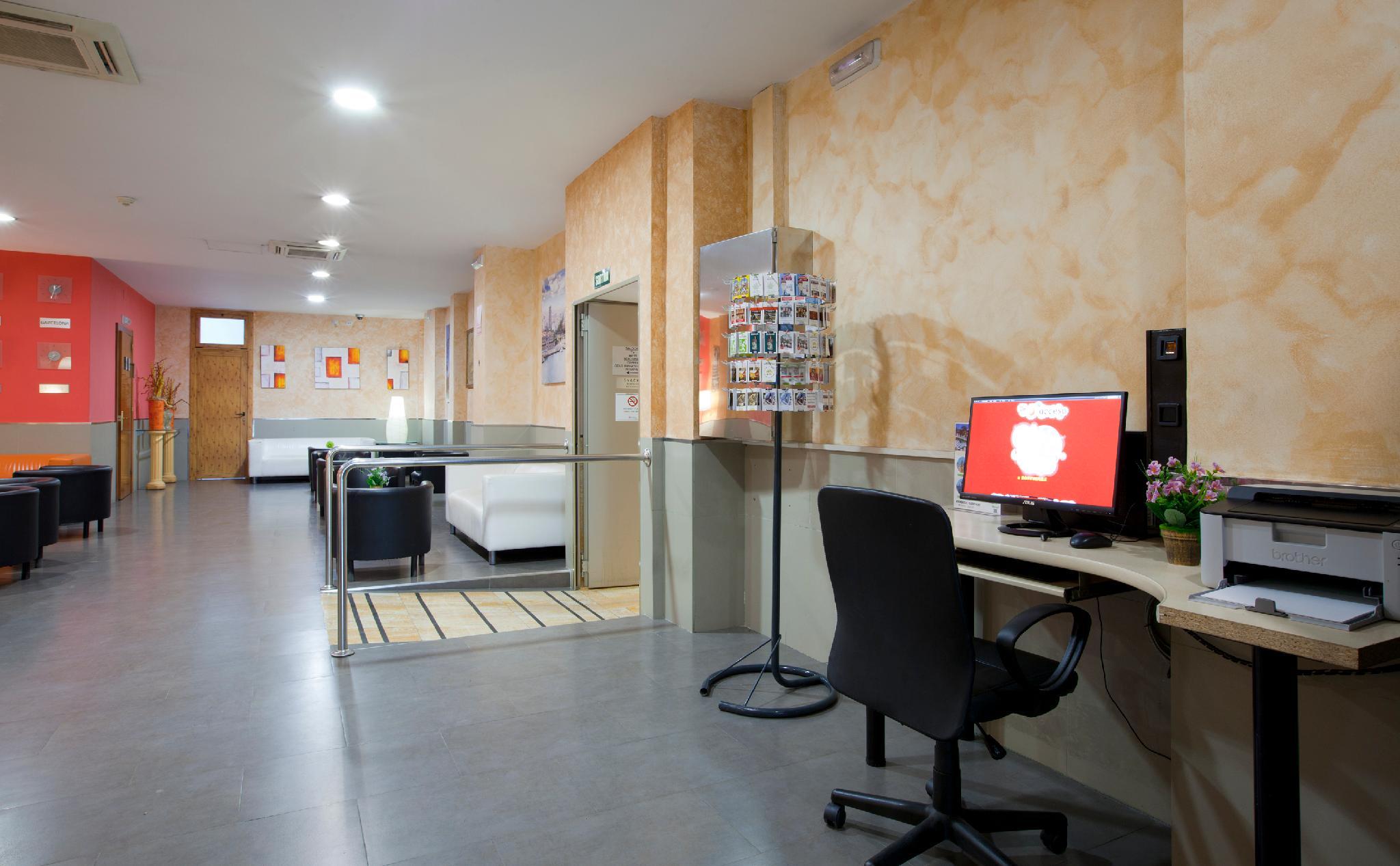 Фото Hostal Barcelona