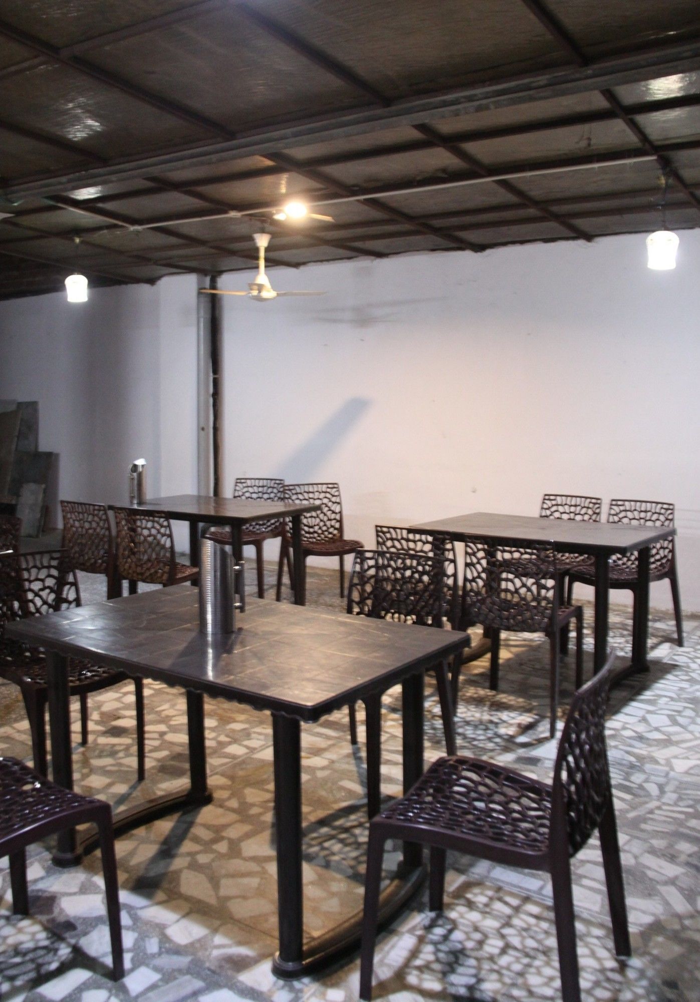 Фото Hotel Golden Oasis Delhi