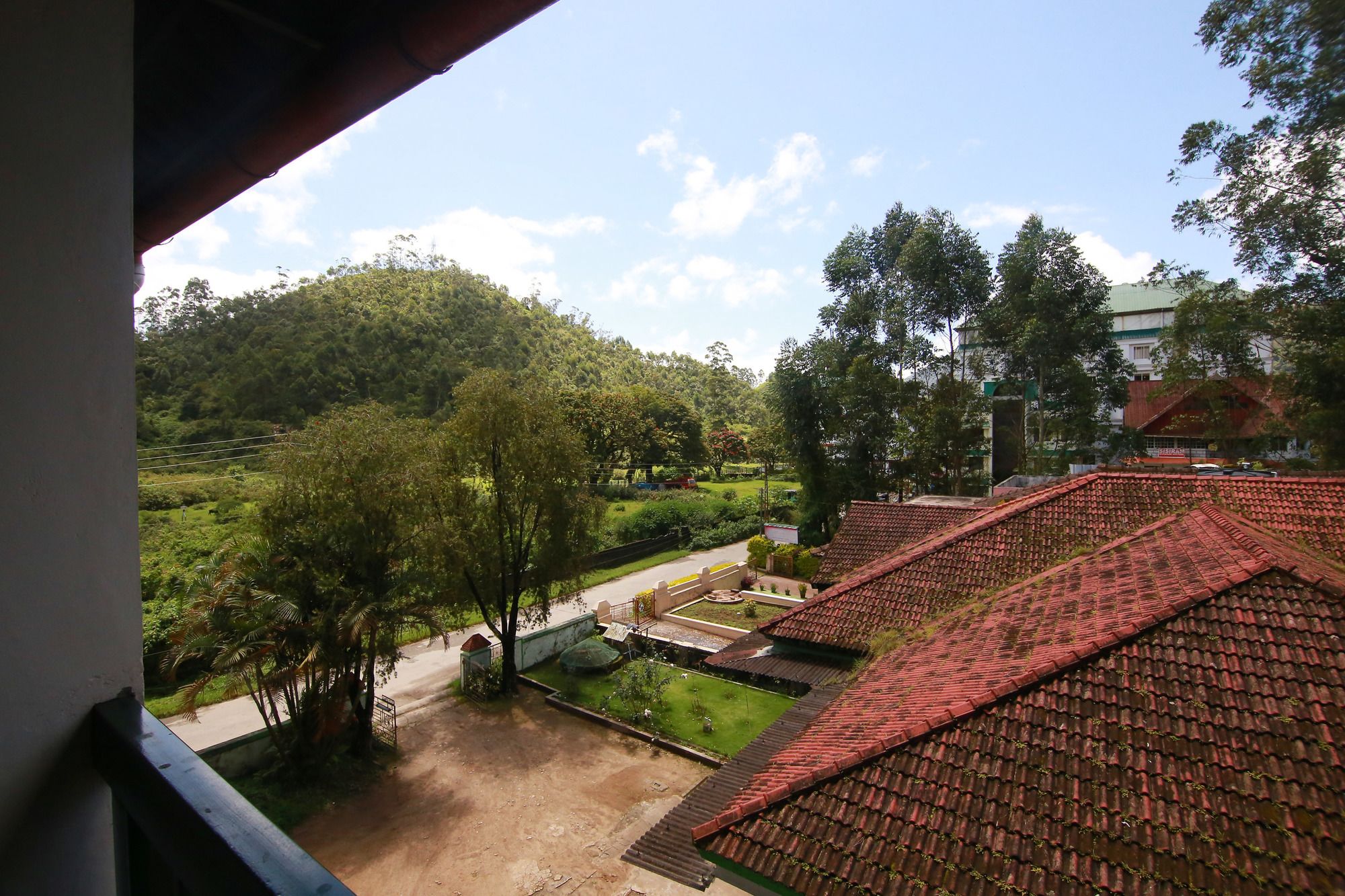 Фото Oyo 2158 Hotel Sn