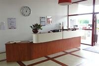 Внешний вид отеля The Originals City, Plume Hôtel в Брессюире, фото 5