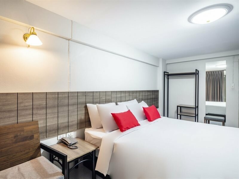 Фото Livotel Express Hotel Ramkhamhaeng 50