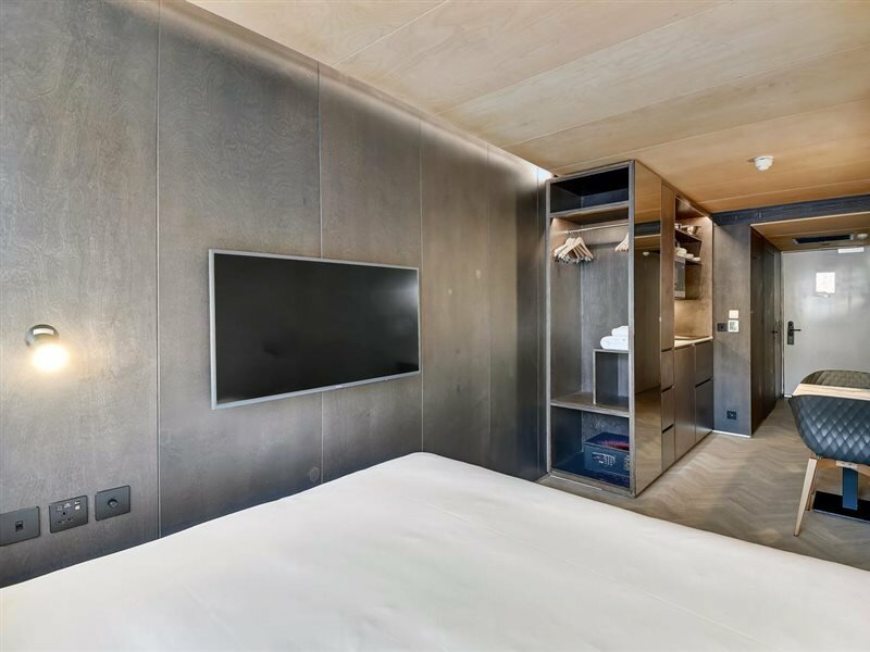 Фото StowAway Waterloo