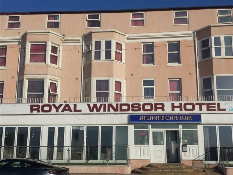 Фото The New Royal Windsor Hotel