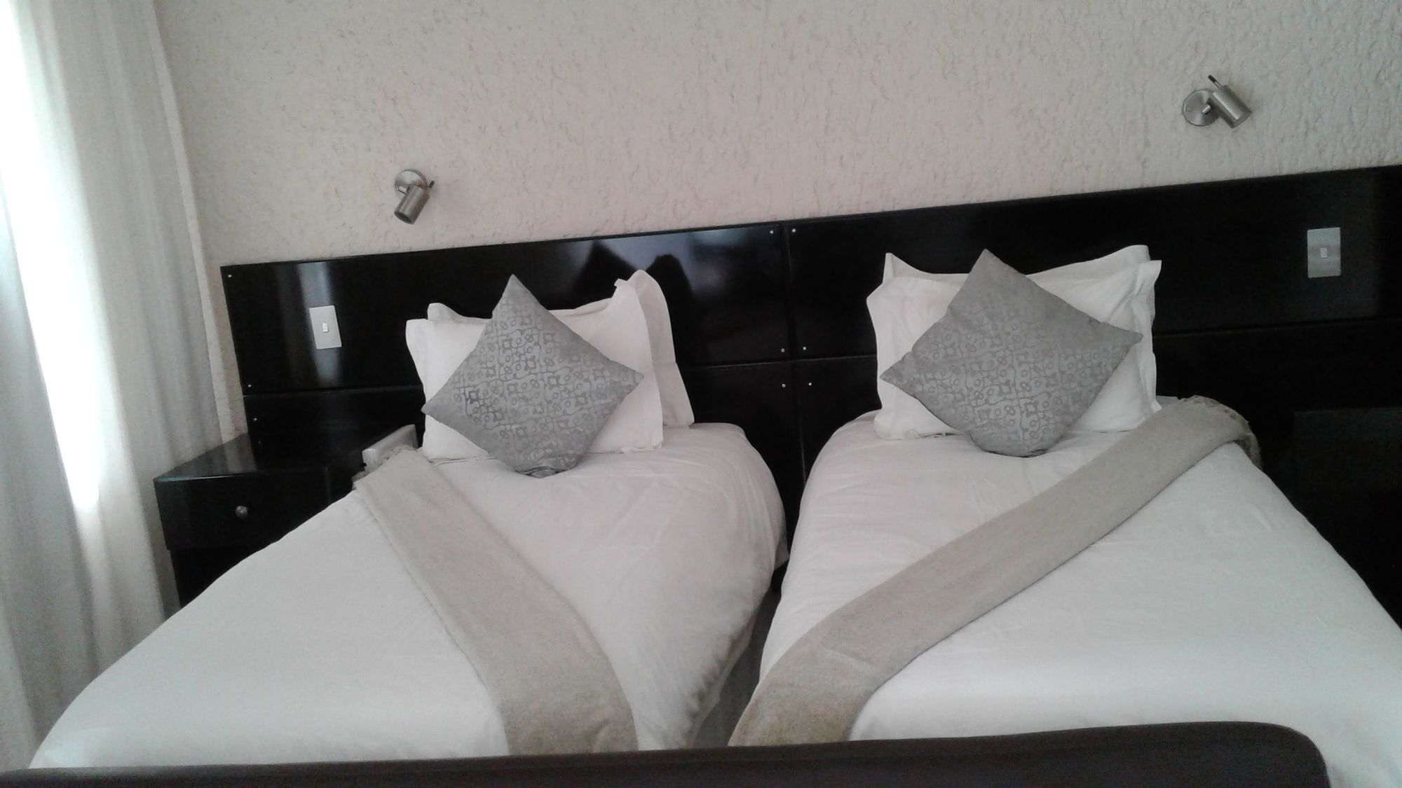 Фото Queness Inn