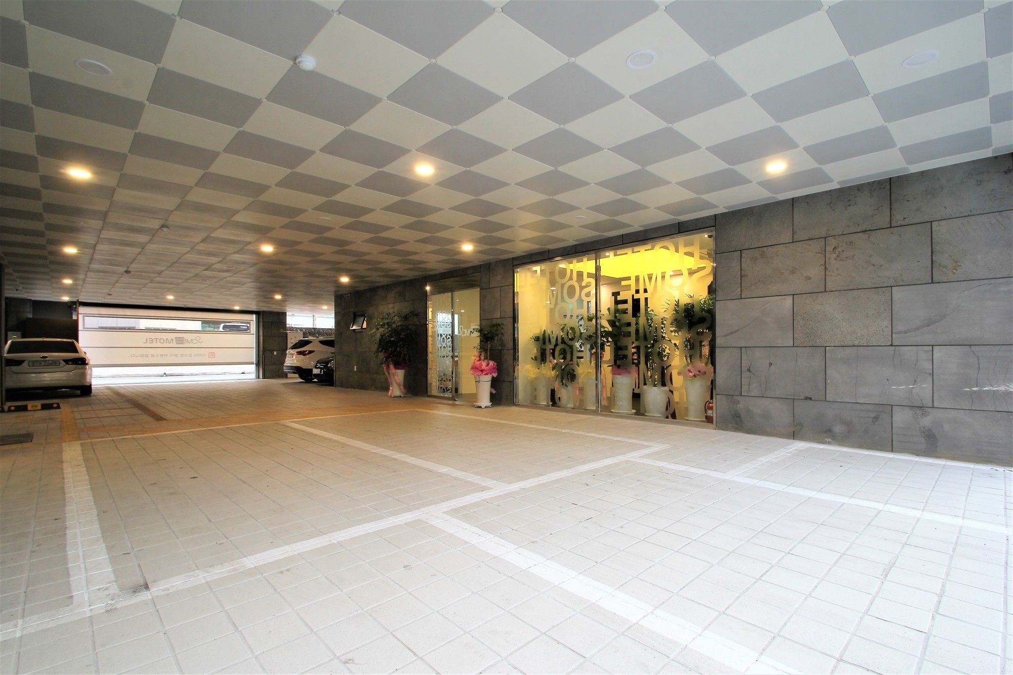 Фото Some Hotel