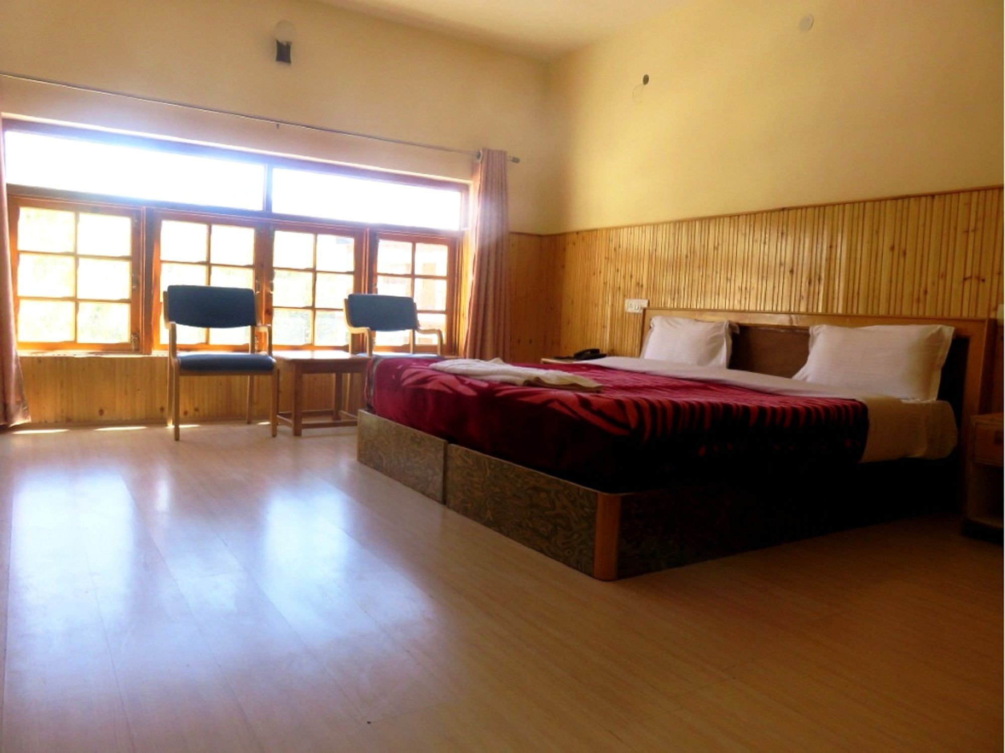 Фото Hotel Abu Palace