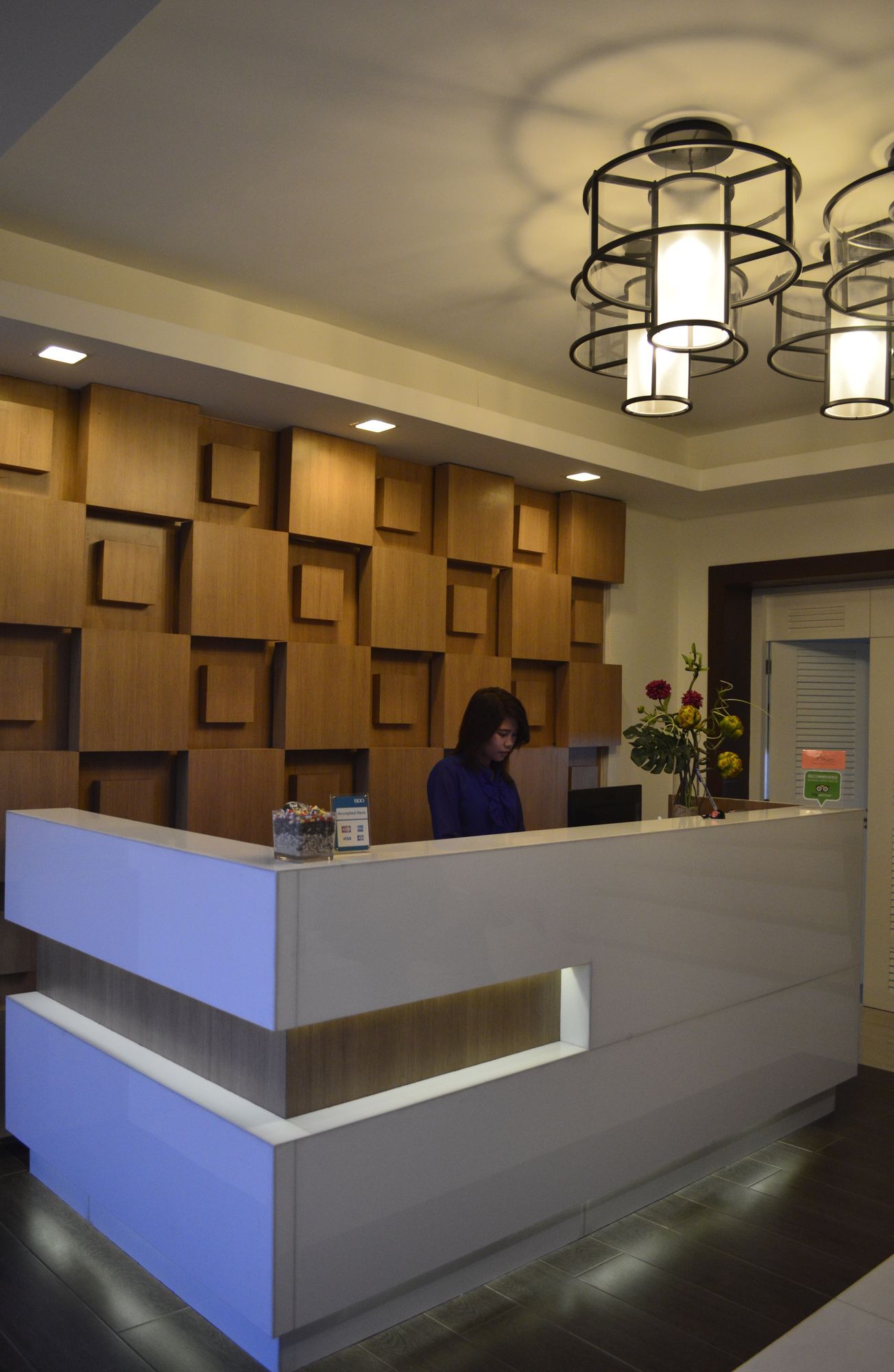 Фото Tacloban Plaza Hotel