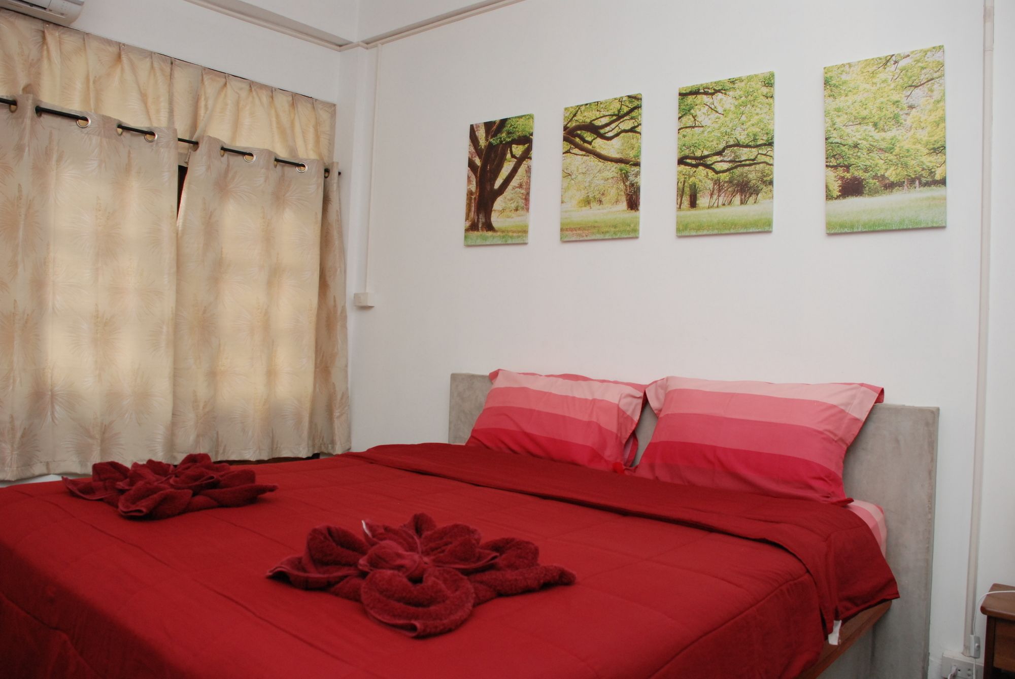 Фото Sea & Sand Hotel