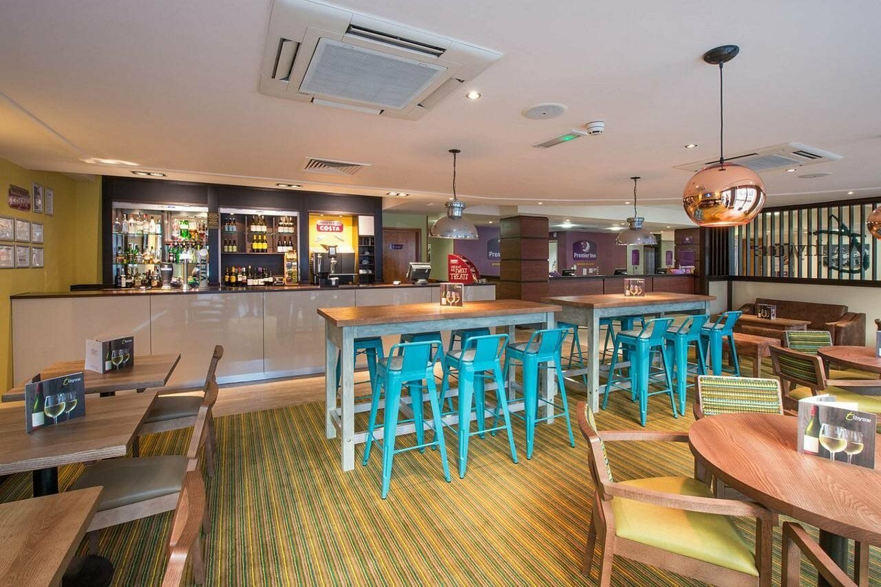 Фото Premier Inn London City Tower Hill