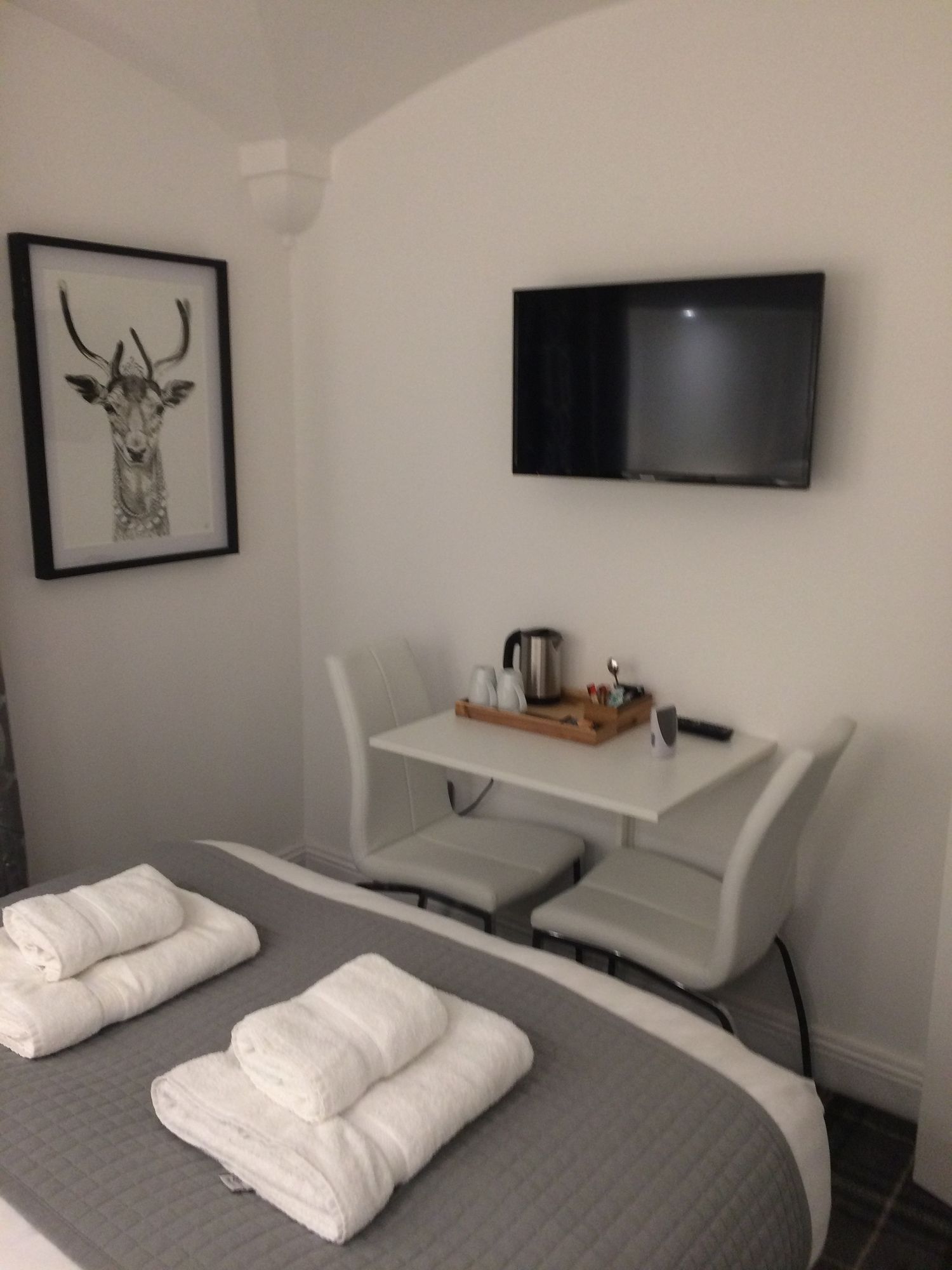 Фото Hanover 71 Suites