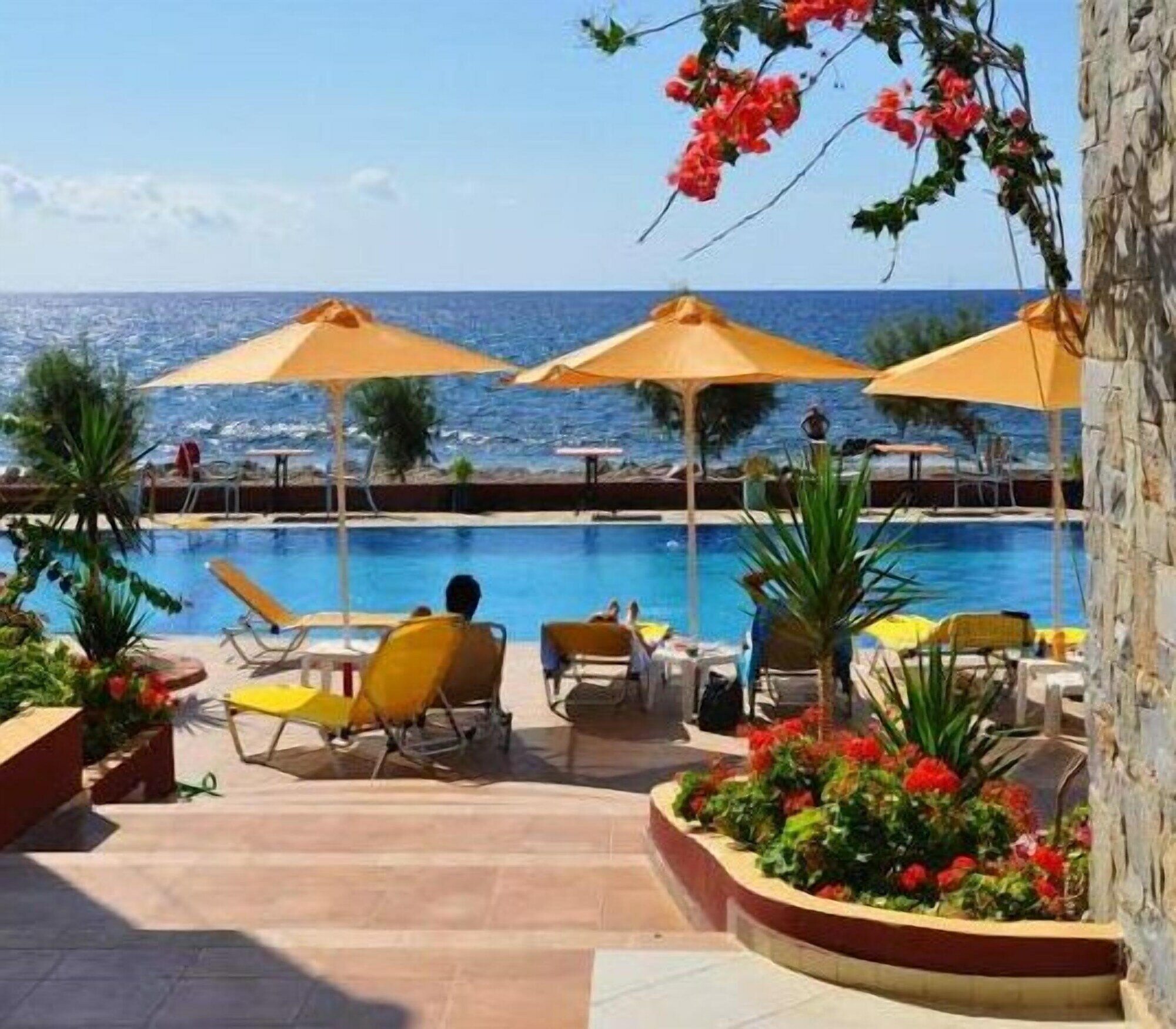 Фото отеля 2