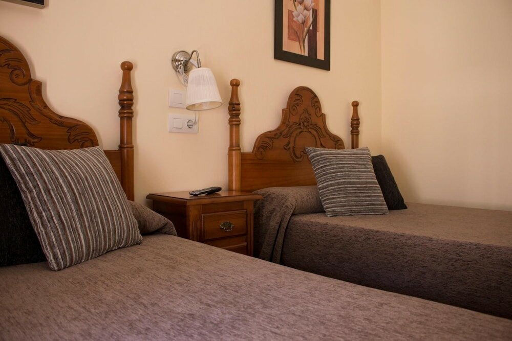 Фото Hotel Reyesol