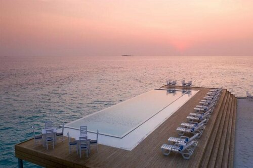 Гостиница Sandies Bathala на Атолле Алиф-Алиф