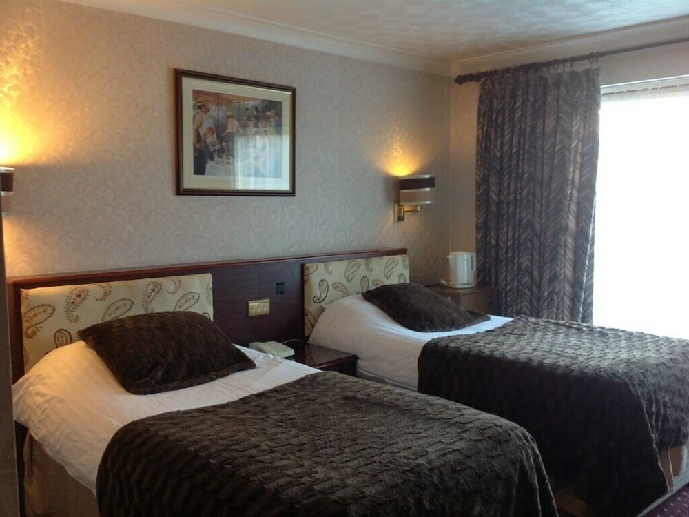 Фото Balmoral Lodge Hotel