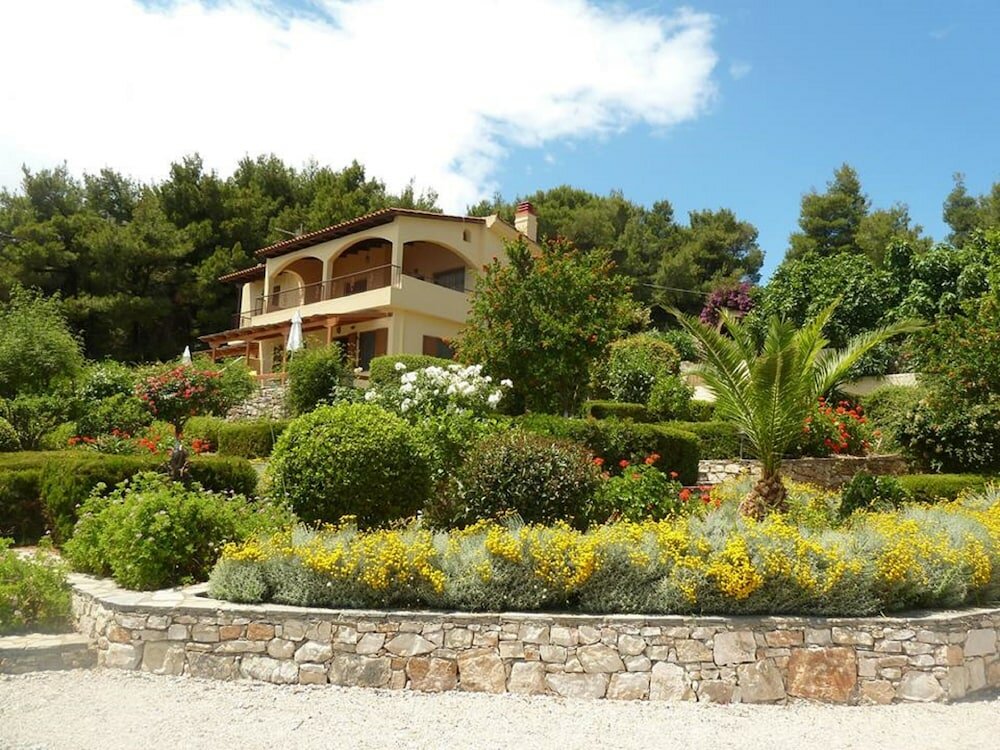 Фото Milia Bay Hotel Apartments