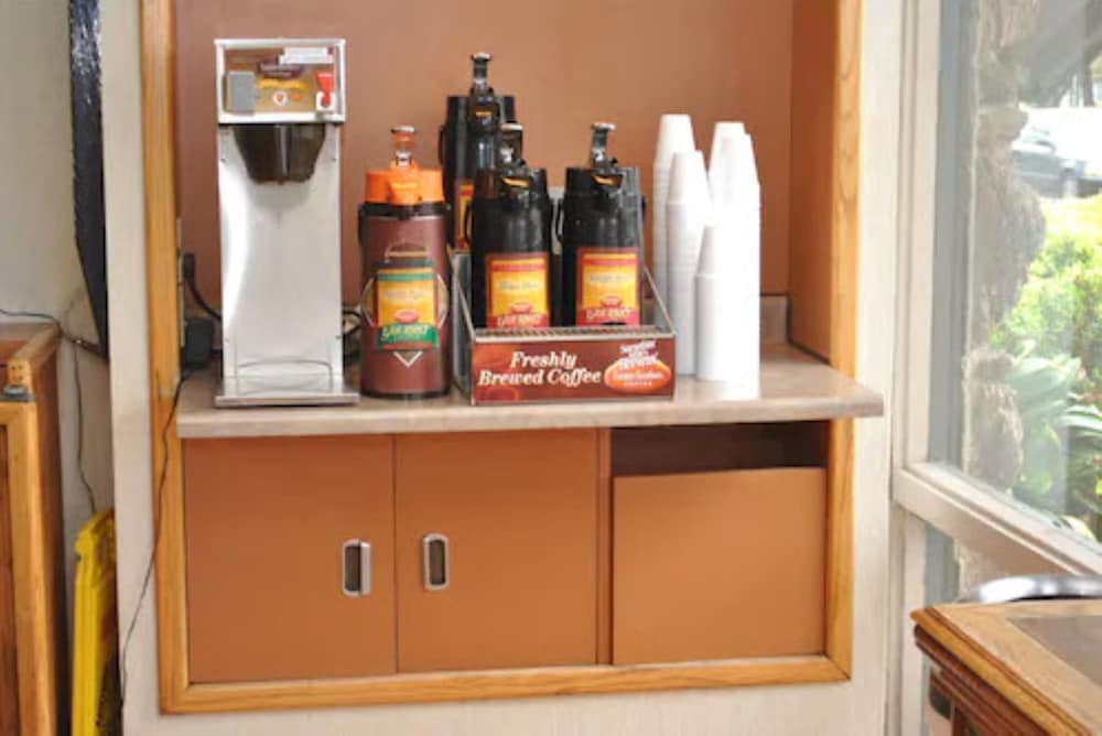 Фото Vagabond Inn Ventura