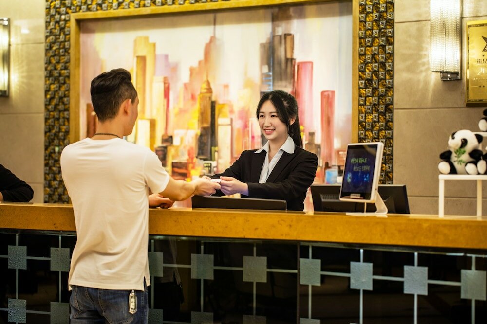 Фото Leeden Hotel Chengdu