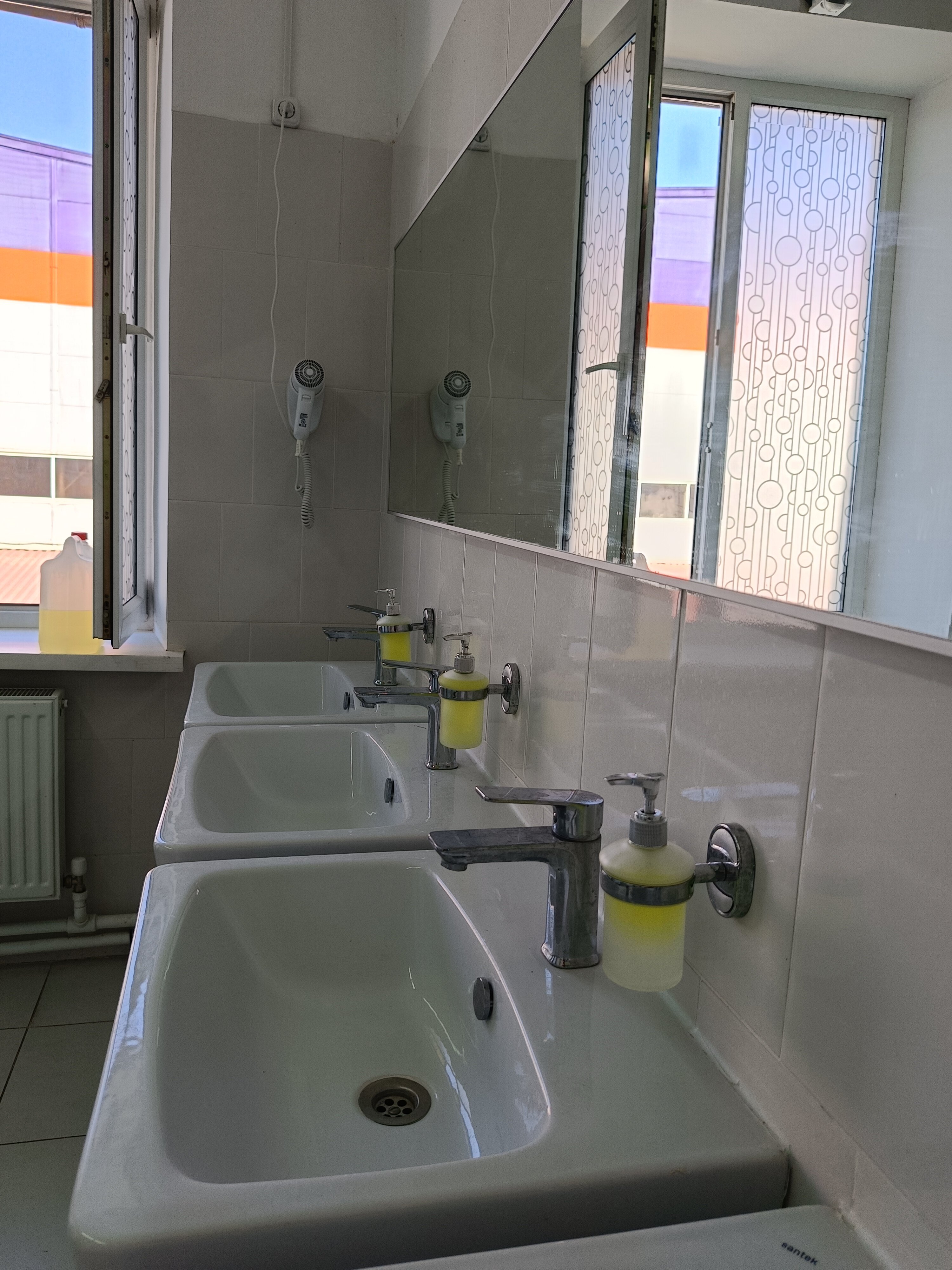 Фото Атмосфера