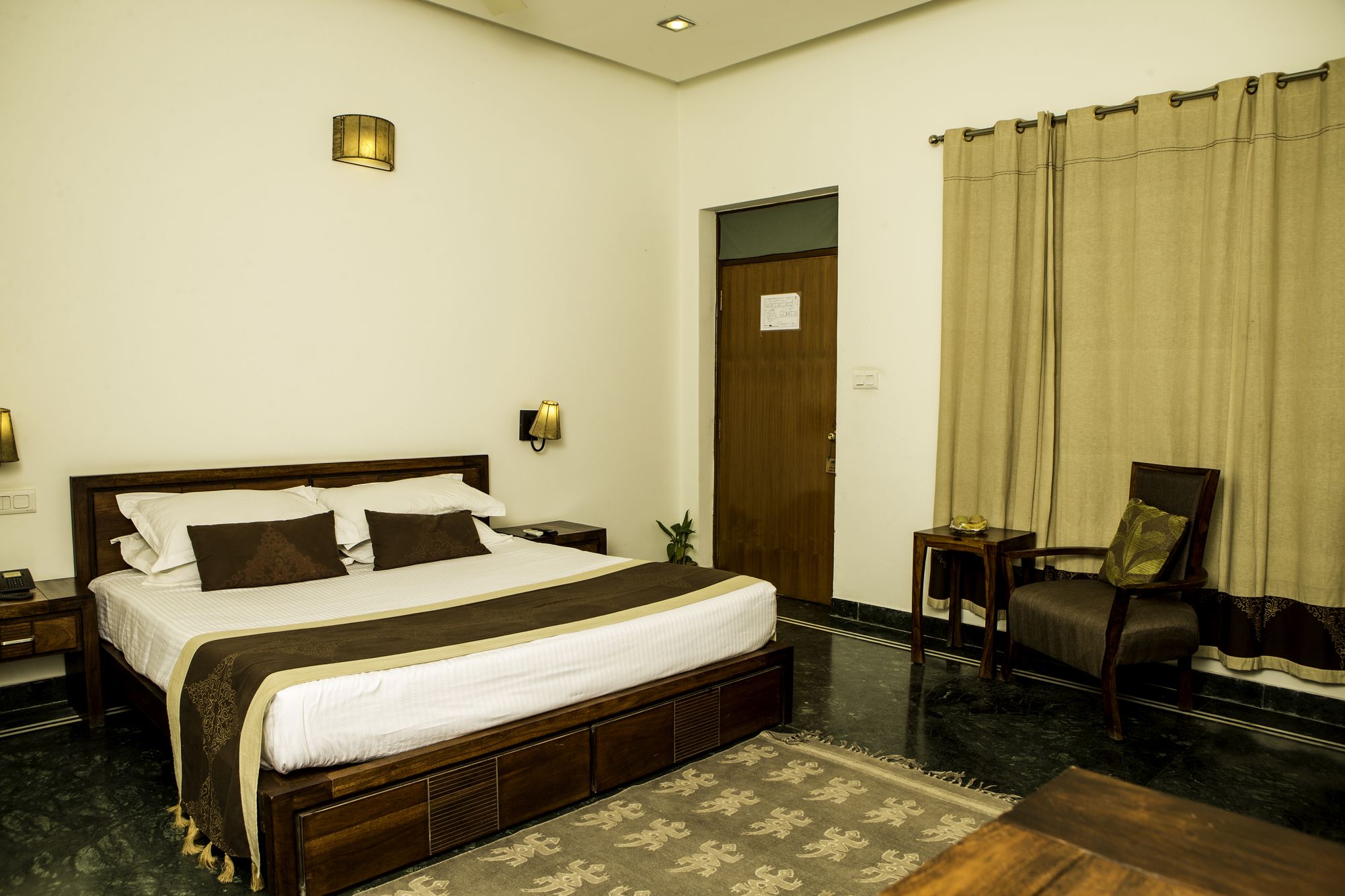 Фото Hotel Ranthambore Regency