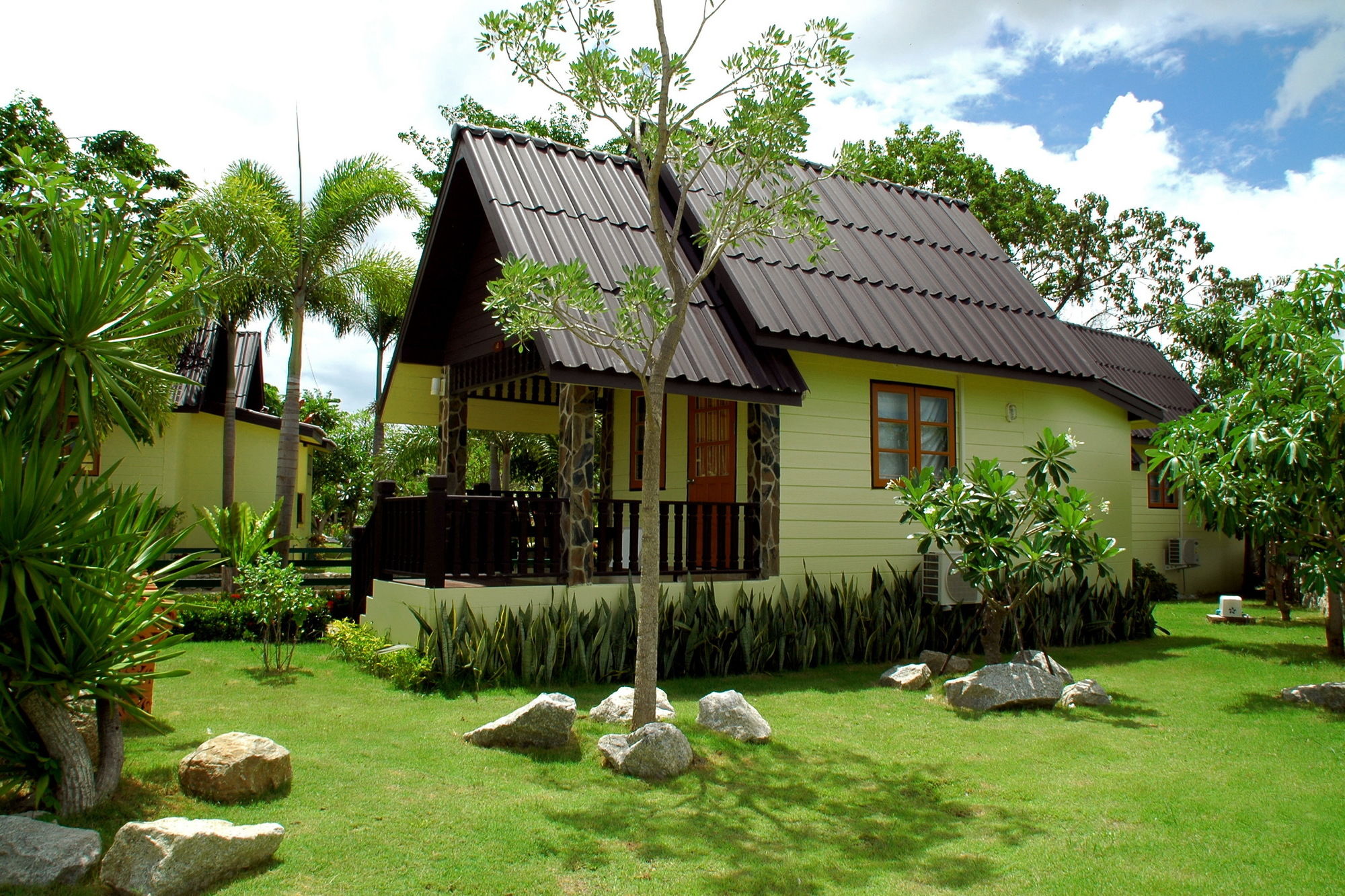 Фото Prachuab Garden View Resort