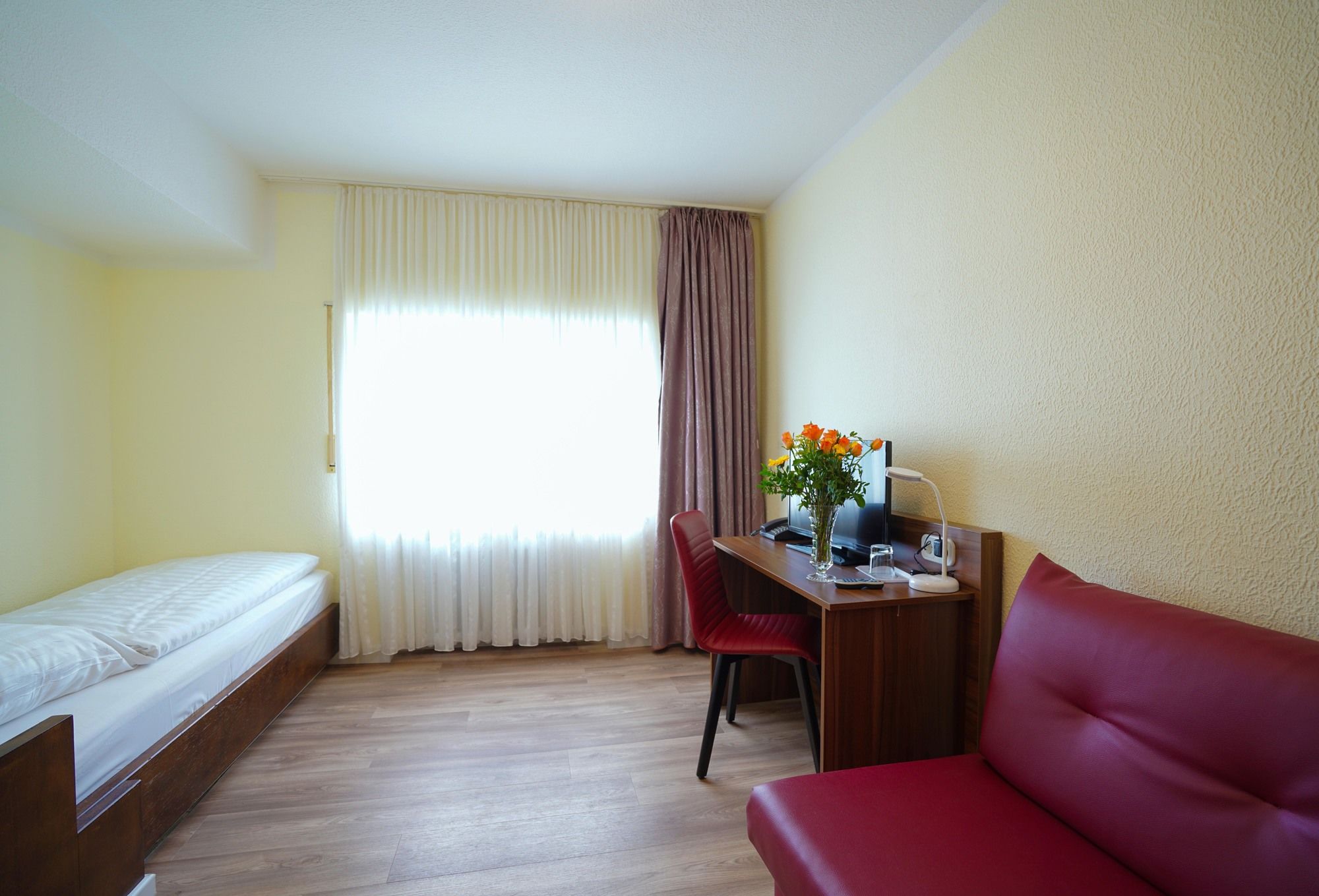 Фото Hotel Schumacher Düsseldorf