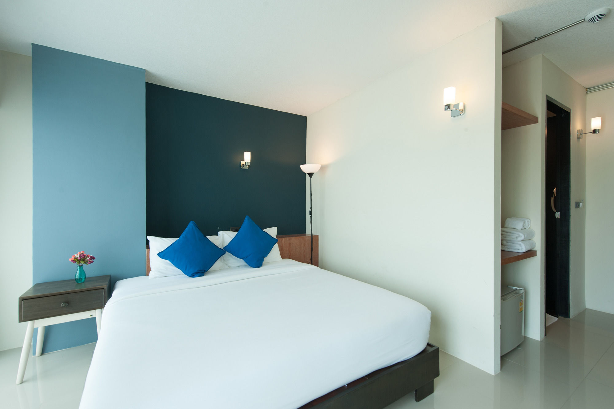 Фото The Sixteenth Naiyang Beach Hotel