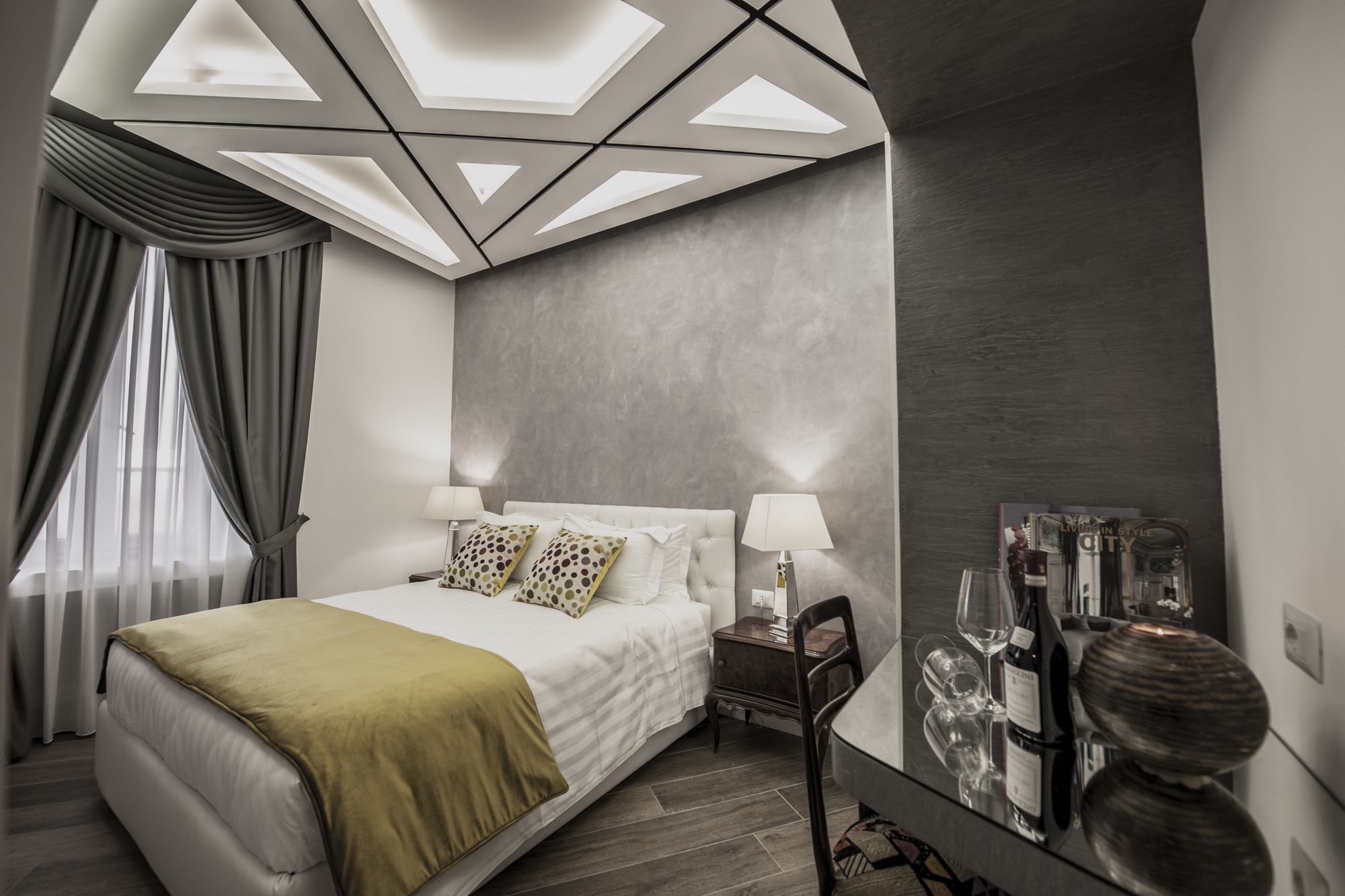 Фото Spagna Boutique Luxury Suites