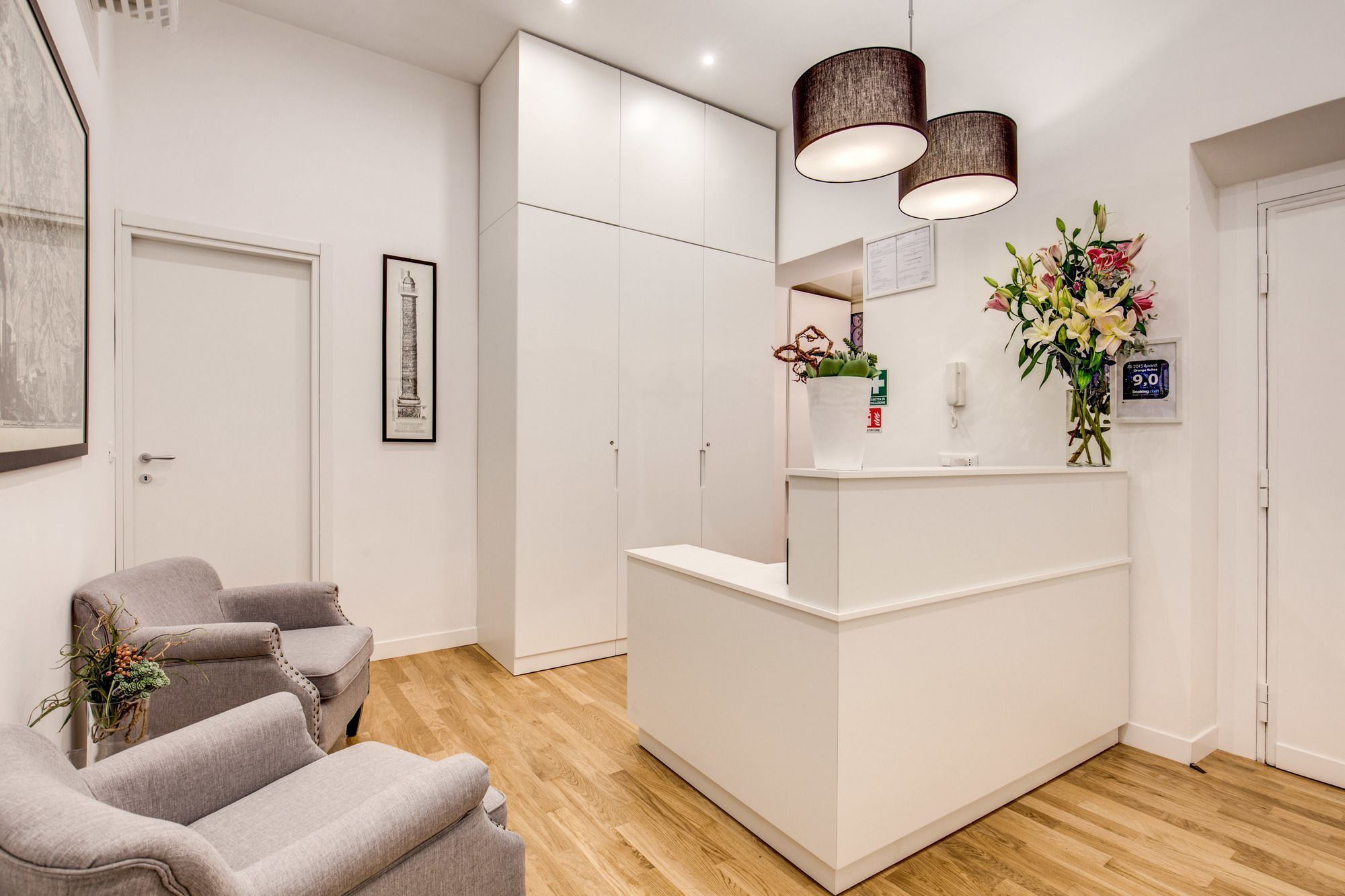 Фото Orange Suites