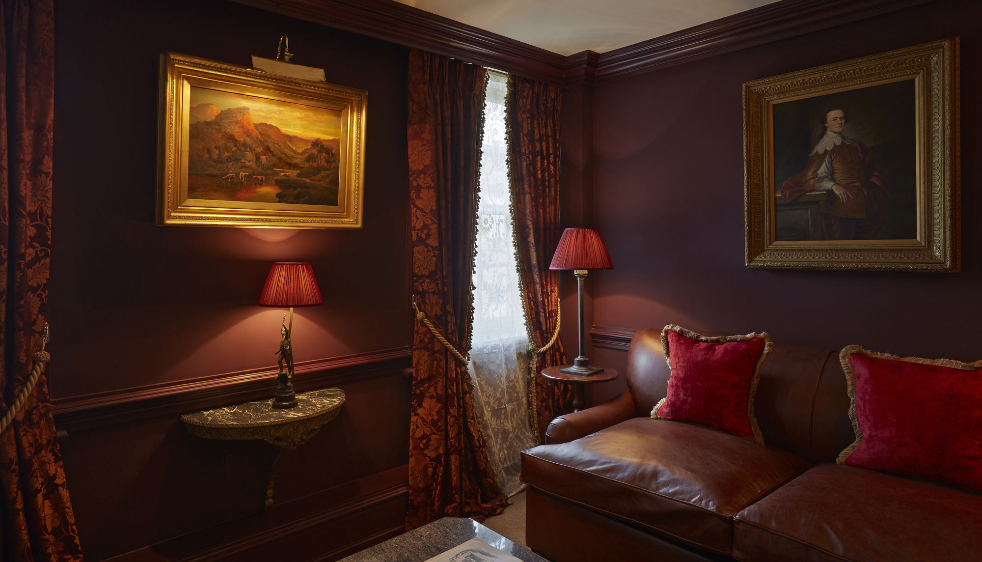 Фото Batty Langley's