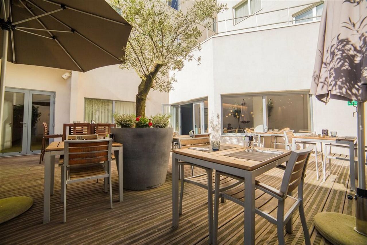 Фото Courtyard by Marriott Paris Arcueil