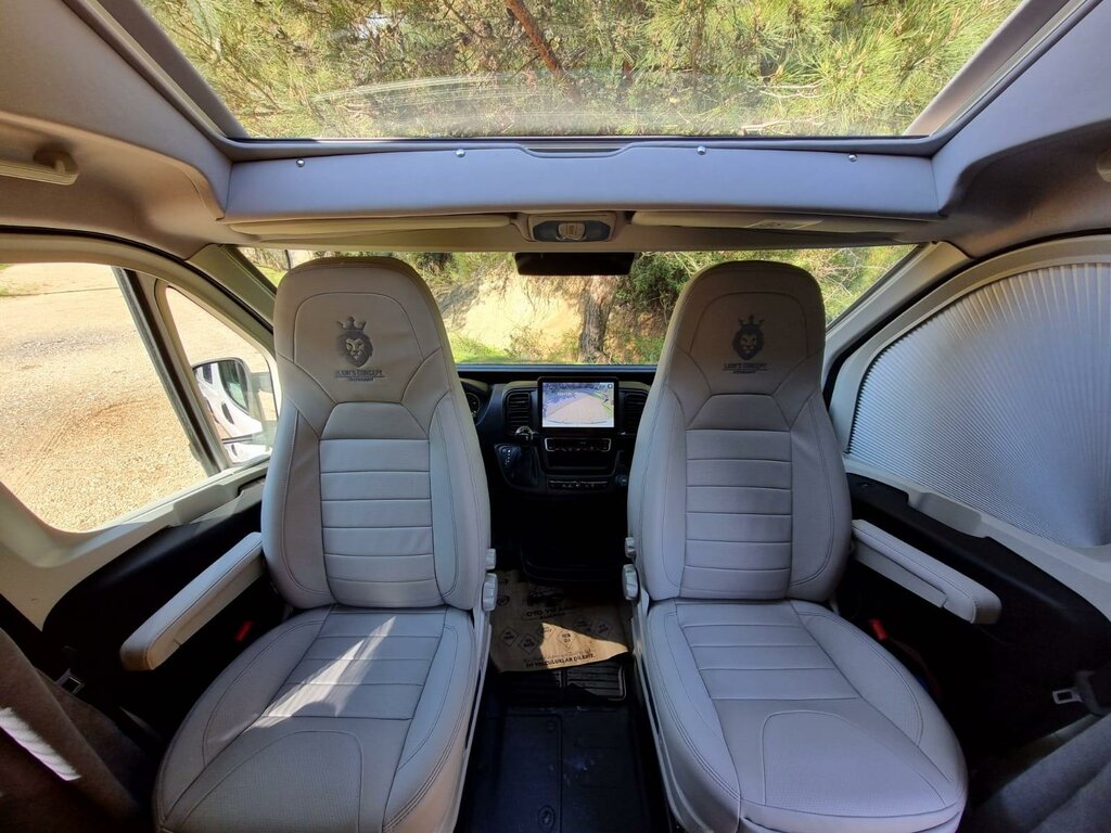 Vans and trailers Lion's Concept Karavan, Izmir, photo