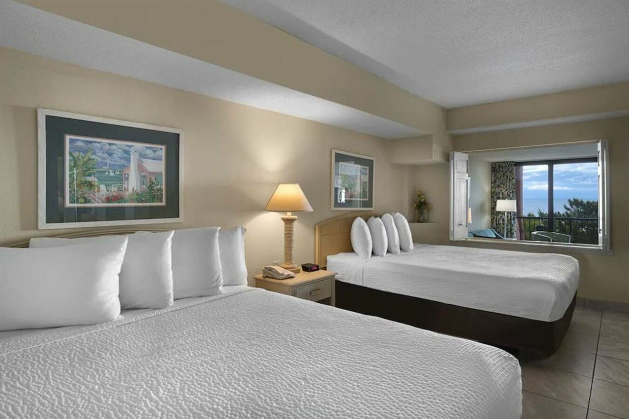 Фото Beach Colony Resort