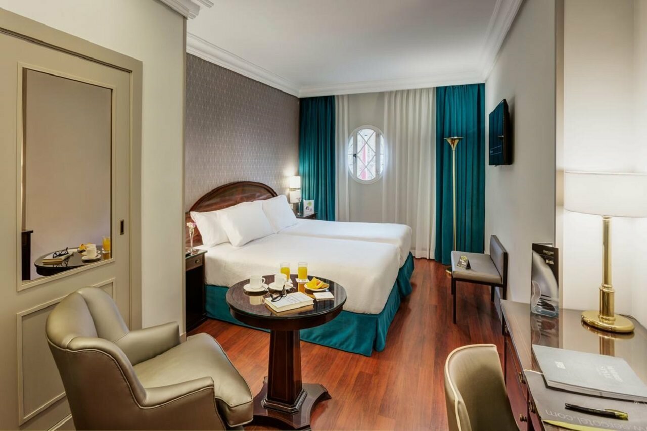 Фото Отель Sercotel Gran Hotel Conde Duque