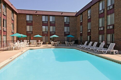 Гостиница Days Inn by Wyndham East Windsor/Hightstown