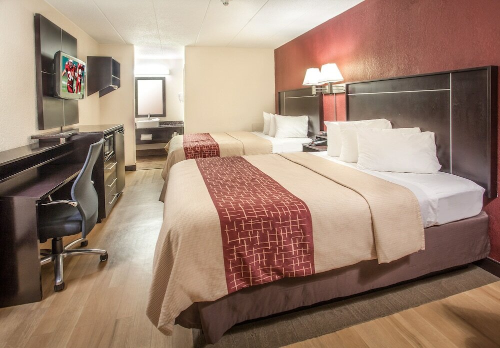 Фото Red Roof Inn Ann Arbor - University of Michigan South