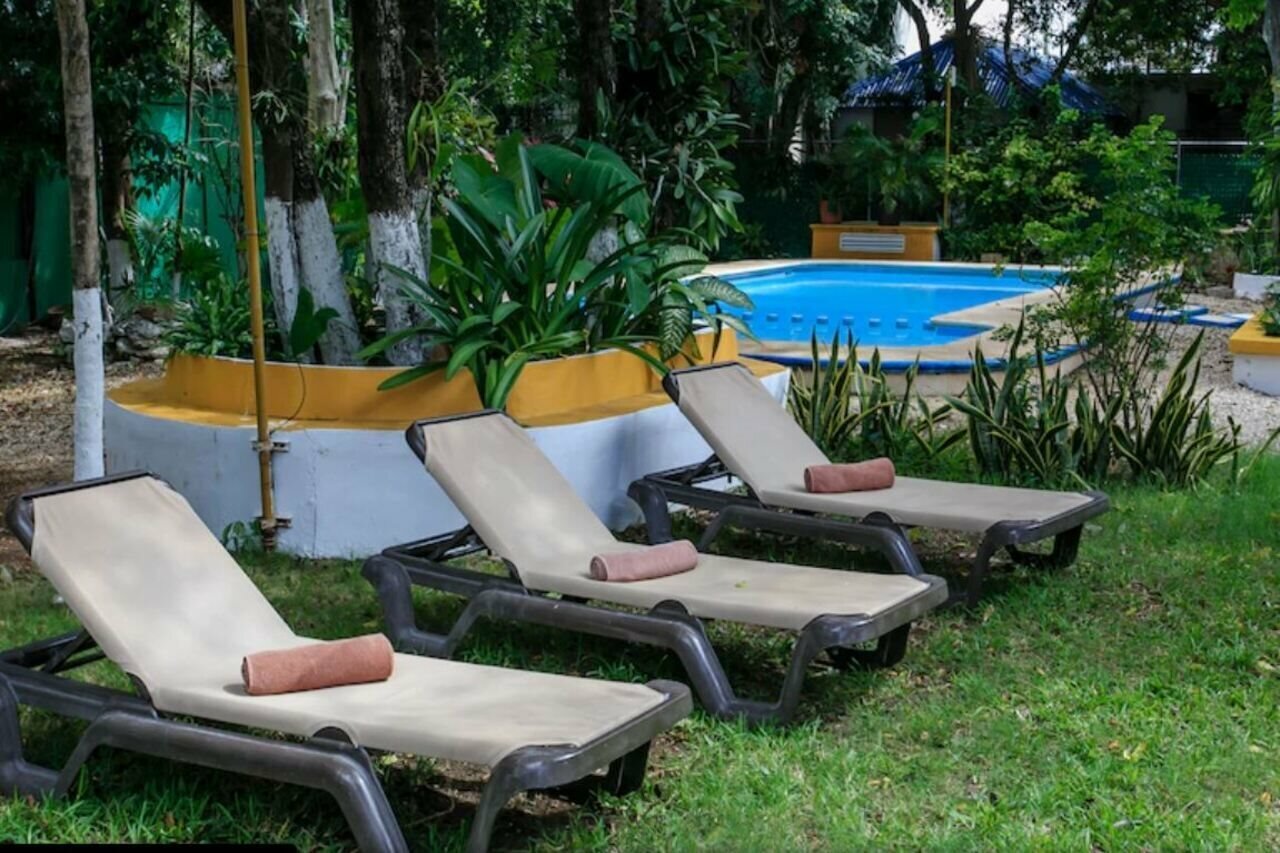 Фото Esduma Iguanas Hotel Playa del Carmen