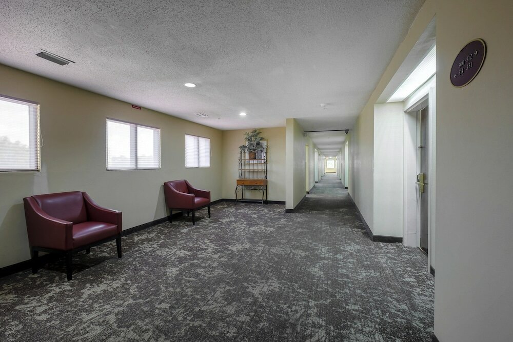 Фото Red Roof Inn Pensacola Fairgrounds