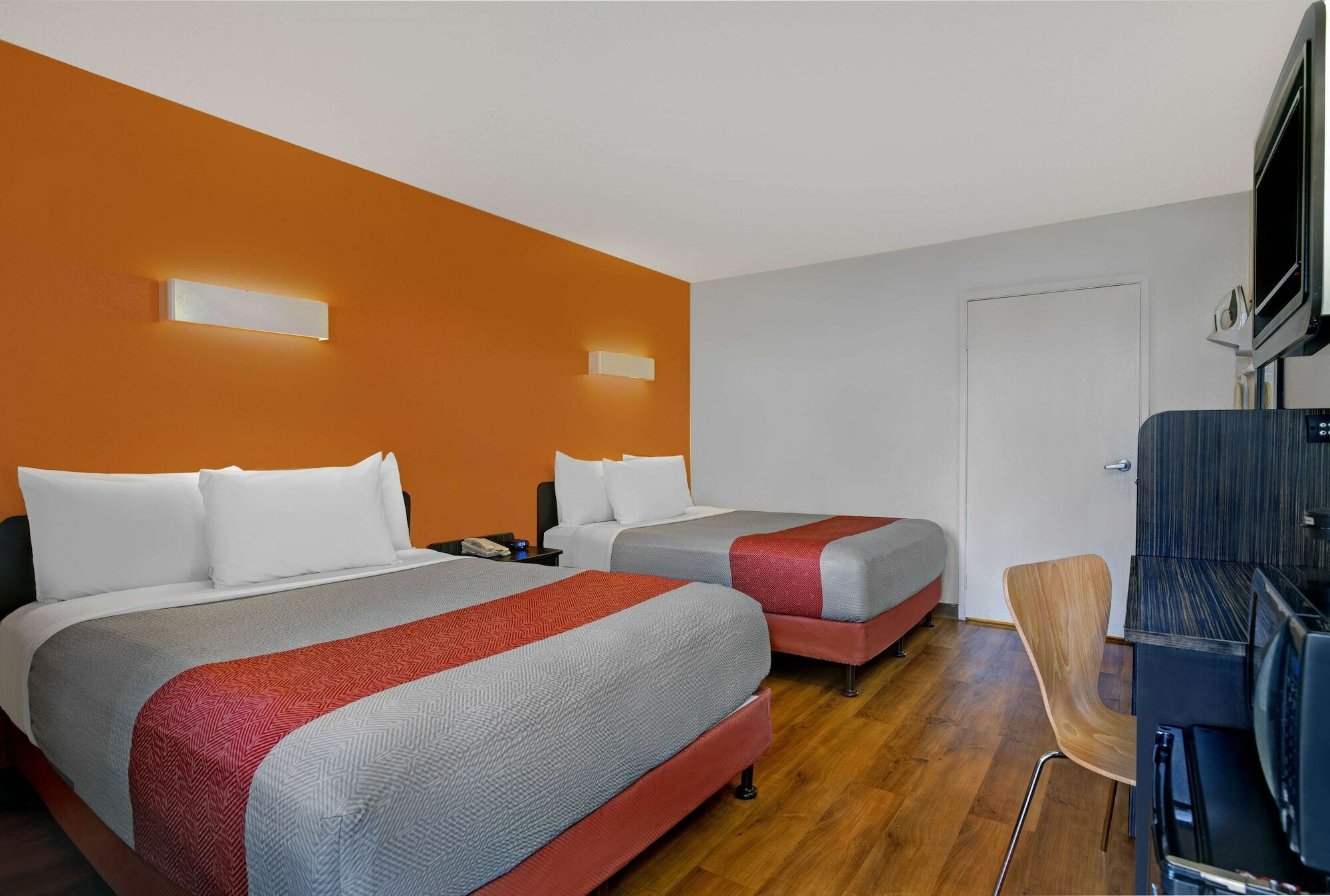 Фото Motel 6 Marina, Ca - Monterey