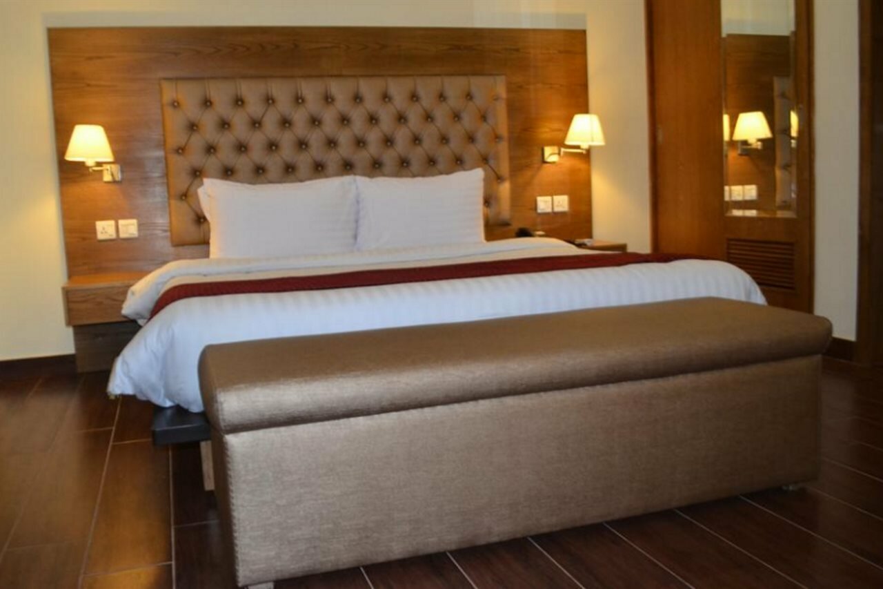 Фото Отель One Tariq Road