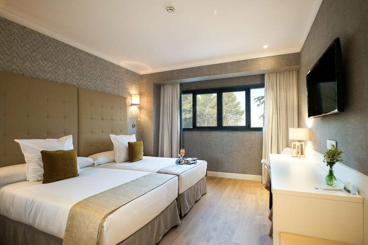 Фото Hotel Pax Guadalajara